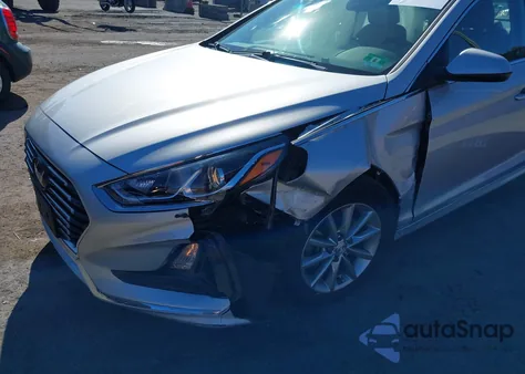 2018 Hyundai Sonata Se z USA, uszkodzony, nr VIN 5NPE24AF8JH672449
